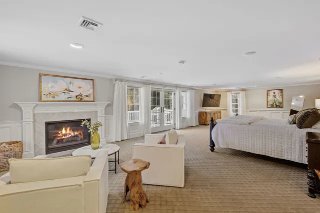 $1,050,000 | 771 Gilford Avenue, Gilford, NH 03249