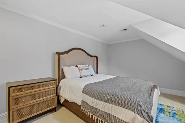 $1,050,000 | 771 Gilford Avenue, Gilford, NH 03249