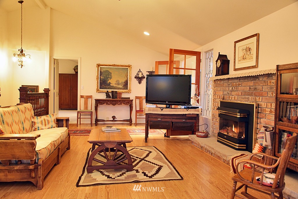2680 Sunlight Beach Road Clinton, WA 98236 - Photo 15 of 15 Gallery Image 15