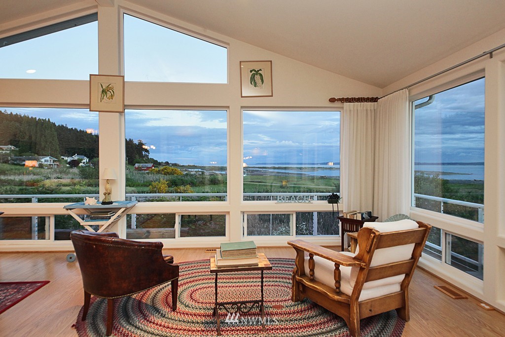 2680 Sunlight Beach Road Clinton, WA 98236 - Photo 8 of 15 Gallery Image 8