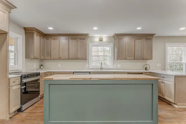 $450,000 | 924 Stoneleigh Road, Dalton, GA 30720