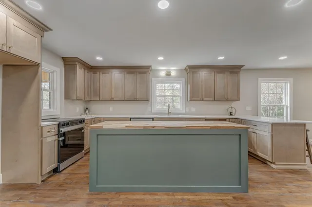 $450,000 | 924 Stoneleigh Road, Dalton, GA 30720