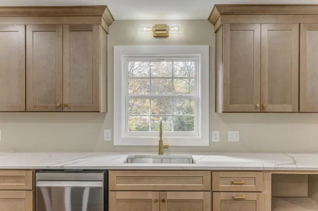 $450,000 | 924 Stoneleigh Road, Dalton, GA 30720