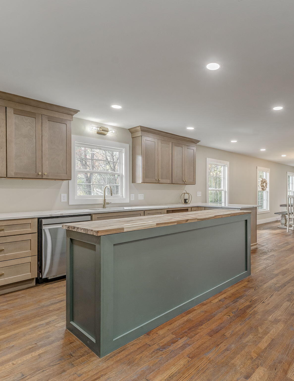 924 Stoneleigh Road Dalton, GA 30720 - Photo 31 of 83 33-web-or-mls-DSC08473_4_5-2