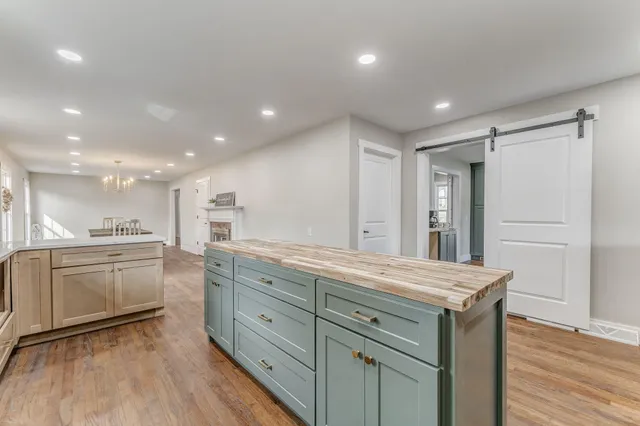 $450,000 | 924 Stoneleigh Road, Dalton, GA 30720