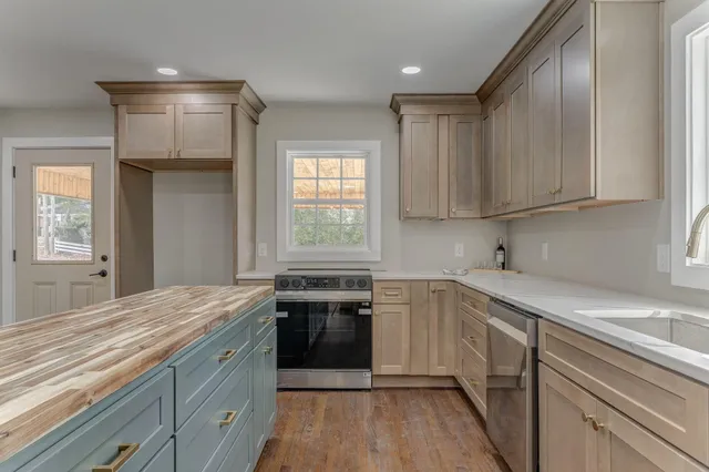 $450,000 | 924 Stoneleigh Road, Dalton, GA 30720