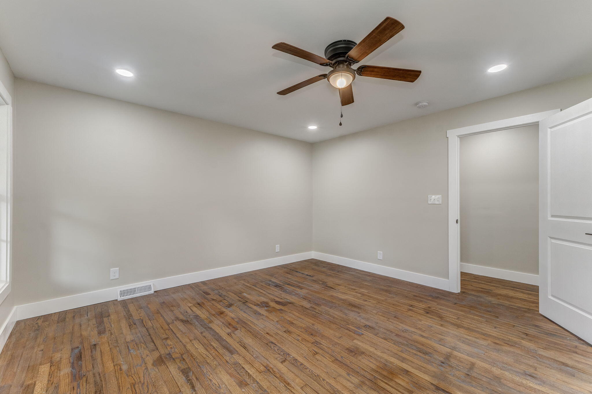 924 Stoneleigh Road Dalton, GA 30720 - Photo 62 of 83 55-web-or-mls-DSC08536_7_8