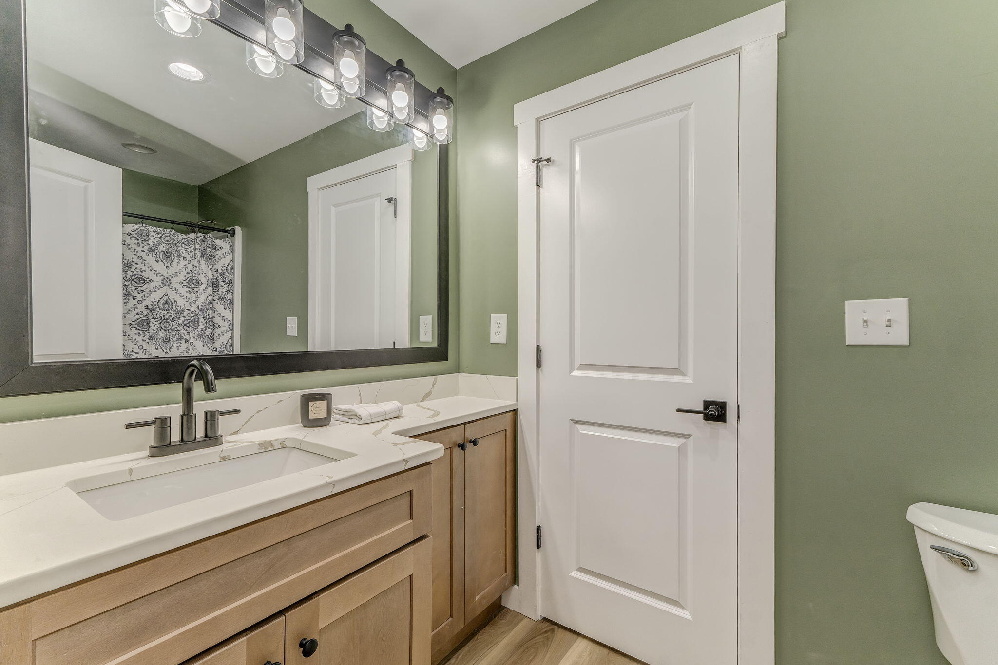 924 Stoneleigh Road Dalton, GA 30720 - Photo 65 of 83 56-web-or-mls-DSC08539_40_41