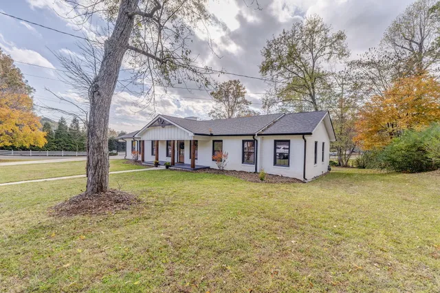 $450,000 | 924 Stoneleigh Road, Dalton, GA 30720
