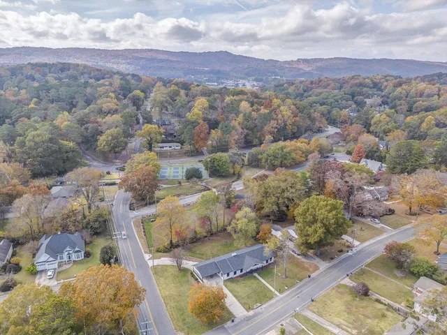 $450,000 | 924 Stoneleigh Road, Dalton, GA 30720