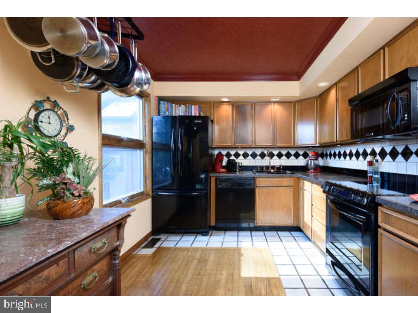 276 Hurley Road Coatesville, PA 19320 - Photo 5 of 22 Kitchen