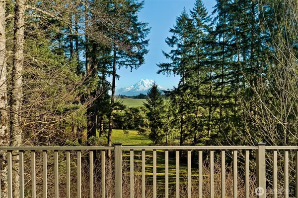 $999,980 | 29622 48th Avenue South, Roy, WA 98580