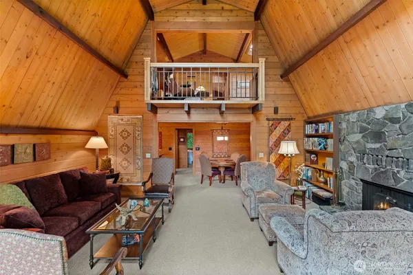 $999,980 | 29622 48th Avenue South, Roy, WA 98580