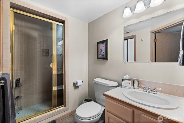 $999,980 | 29622 48th Avenue South, Roy, WA 98580