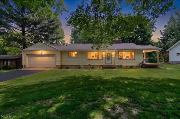 $249,900 | 3321 Rowena Street, Barberton, OH 44203