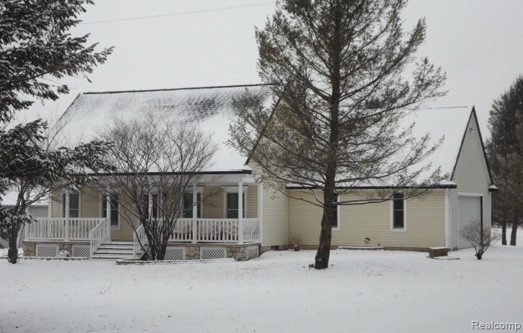 5564 Lange Road Howell, MI 48843 - Photo 2 of 26 SAM_0885.JPG