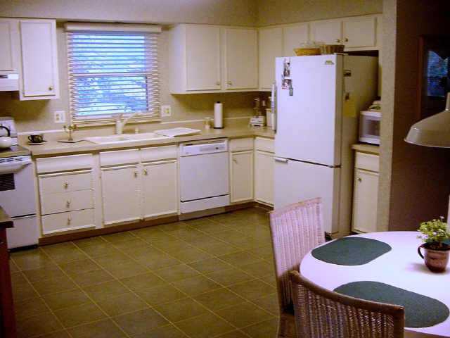 949 Old Farm Road Columbus, OH 43213 - Photo 2 of 5 Gallery Image 2