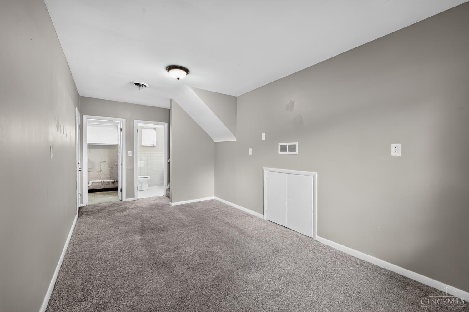 11410 Pippin Road Cincinnati, OH 45231 - Photo 28 of 33