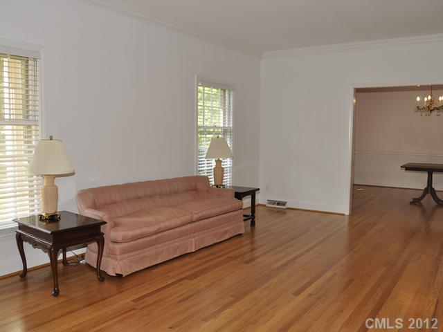 2908 Ferncliff Road Charlotte, NC 28211 - Photo 4 of 16