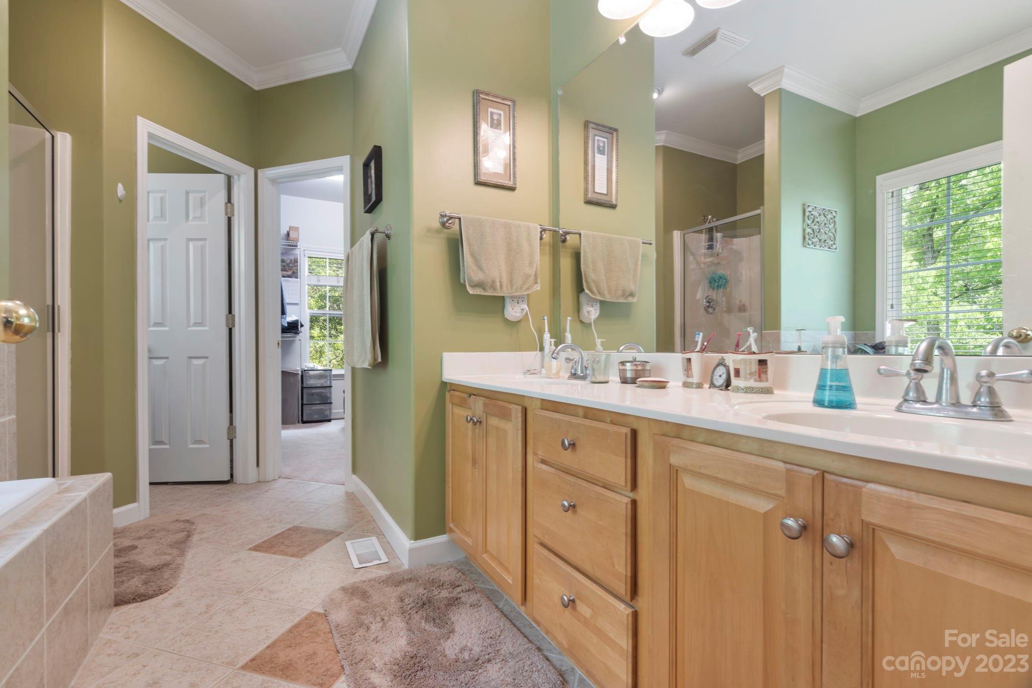 6521 Emory Drive Hickory, NC 28601 - Photo 13 of 28