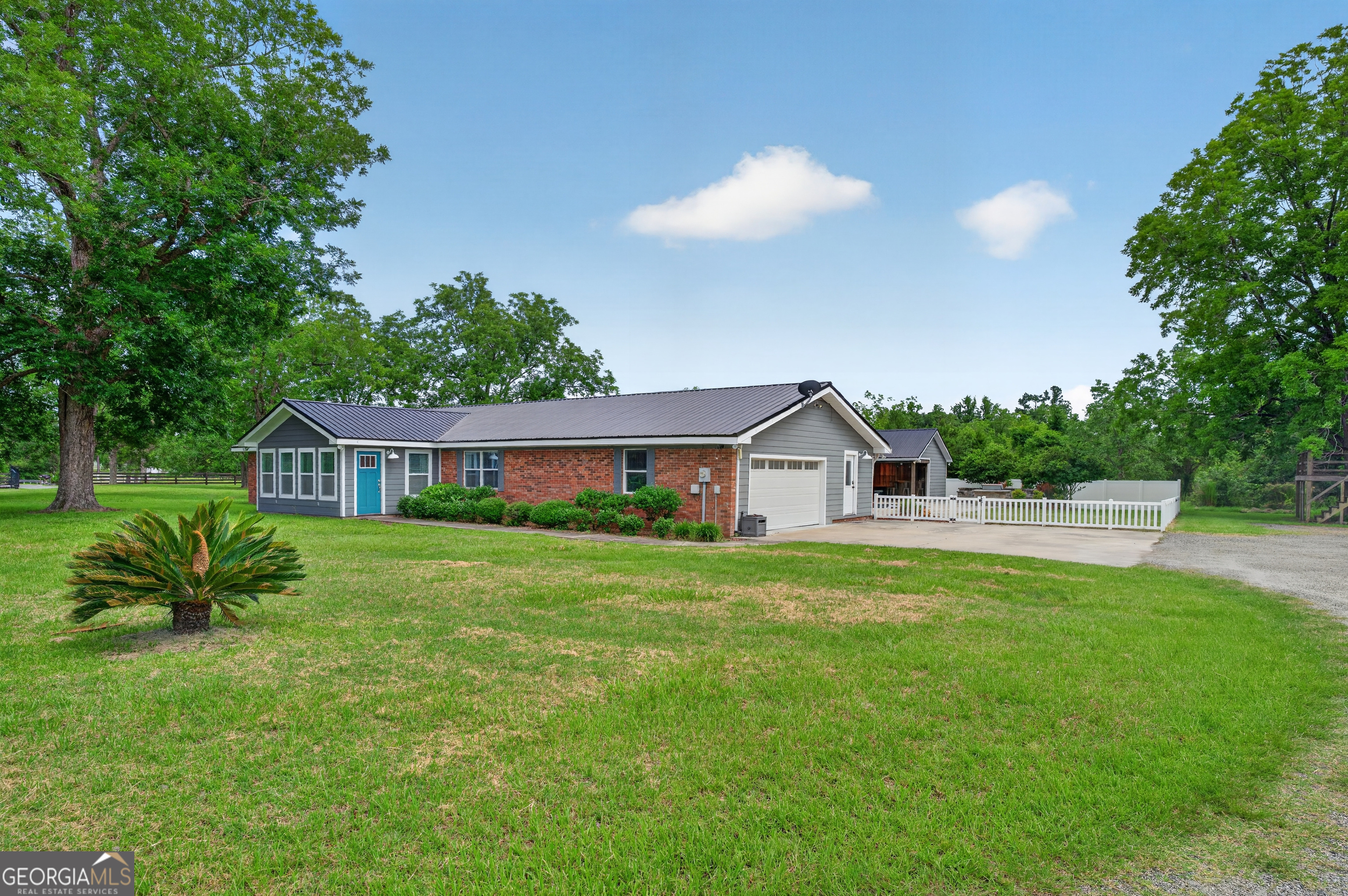 5349 Johnson Place Waycross, GA 31503 - Photo 2 of 46