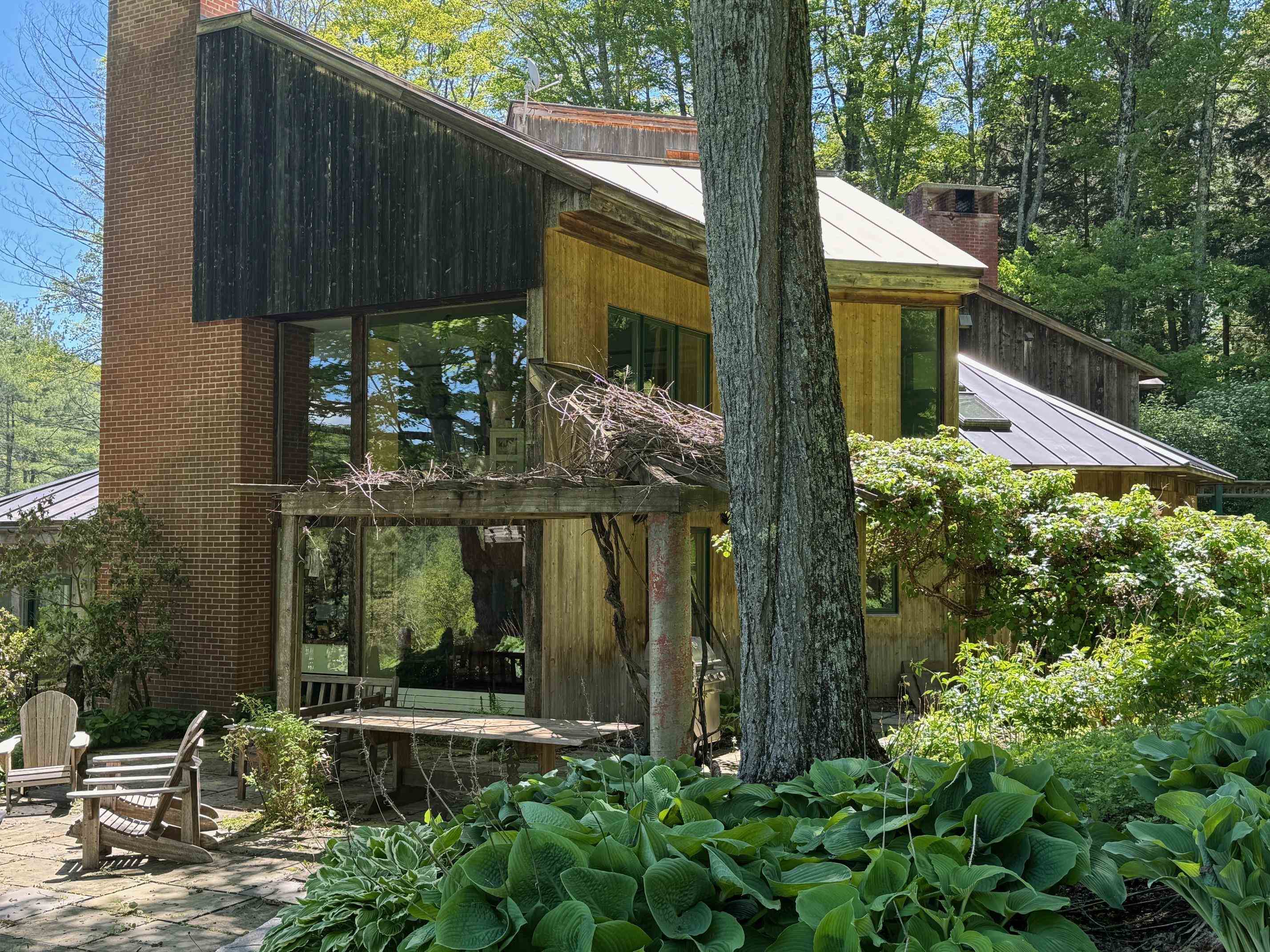 2334 S Road Woodstock, VT 05091 - Photo 3 of 60