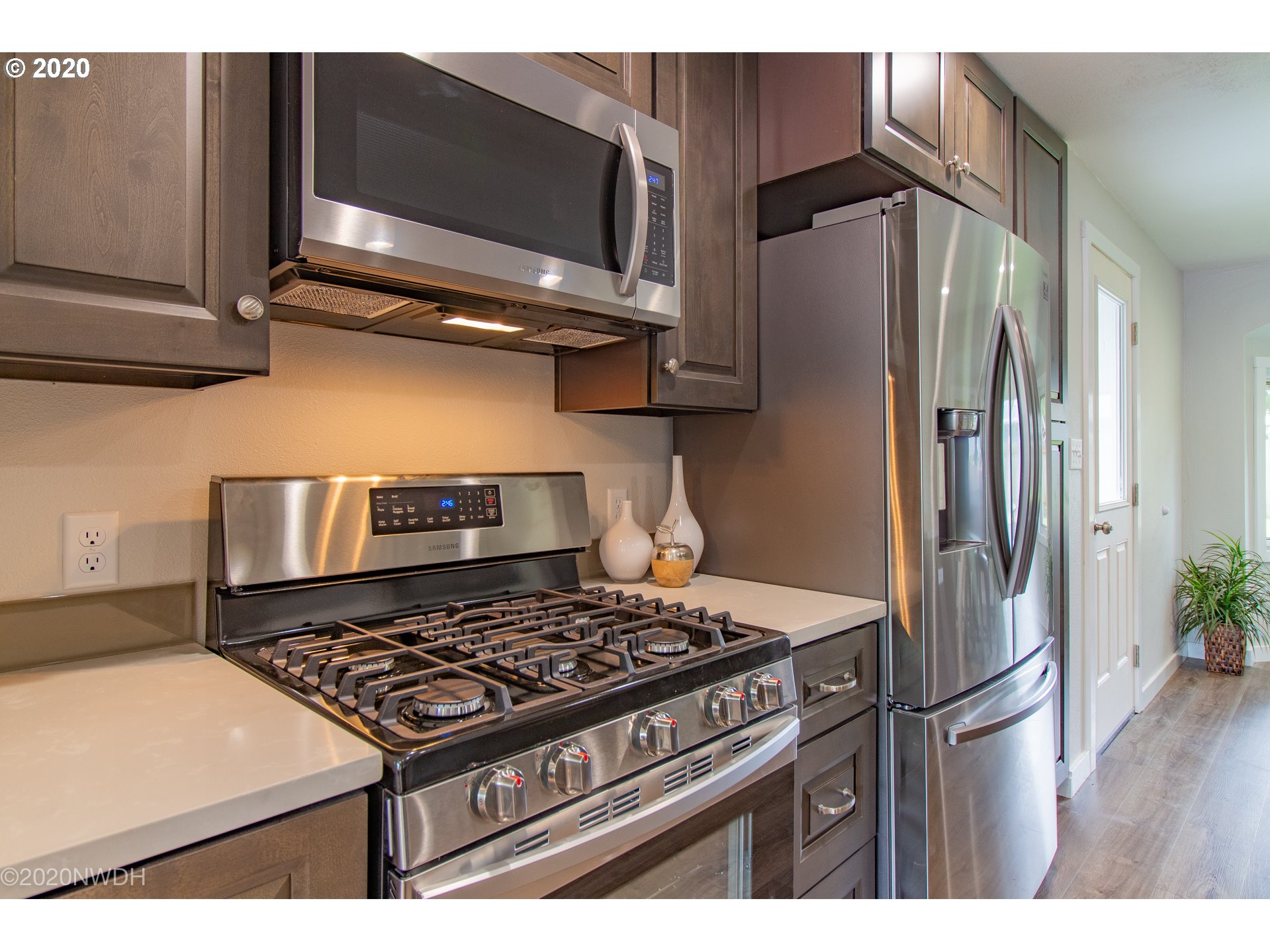 408 Maxwell Road Eugene, OR 97404 - Photo 11 of 32 Gallery Image 11
