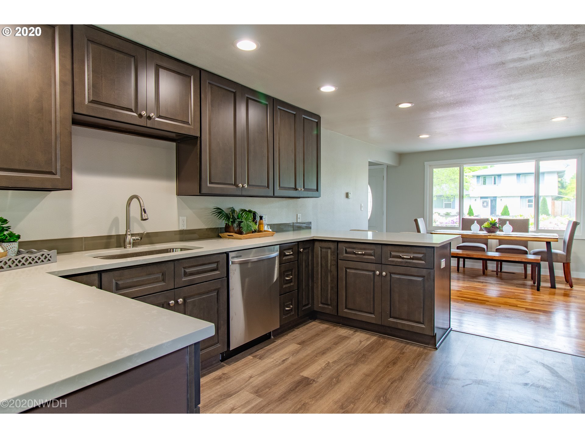 408 Maxwell Road Eugene, OR 97404 - Photo 14 of 32 Gallery Image 14
