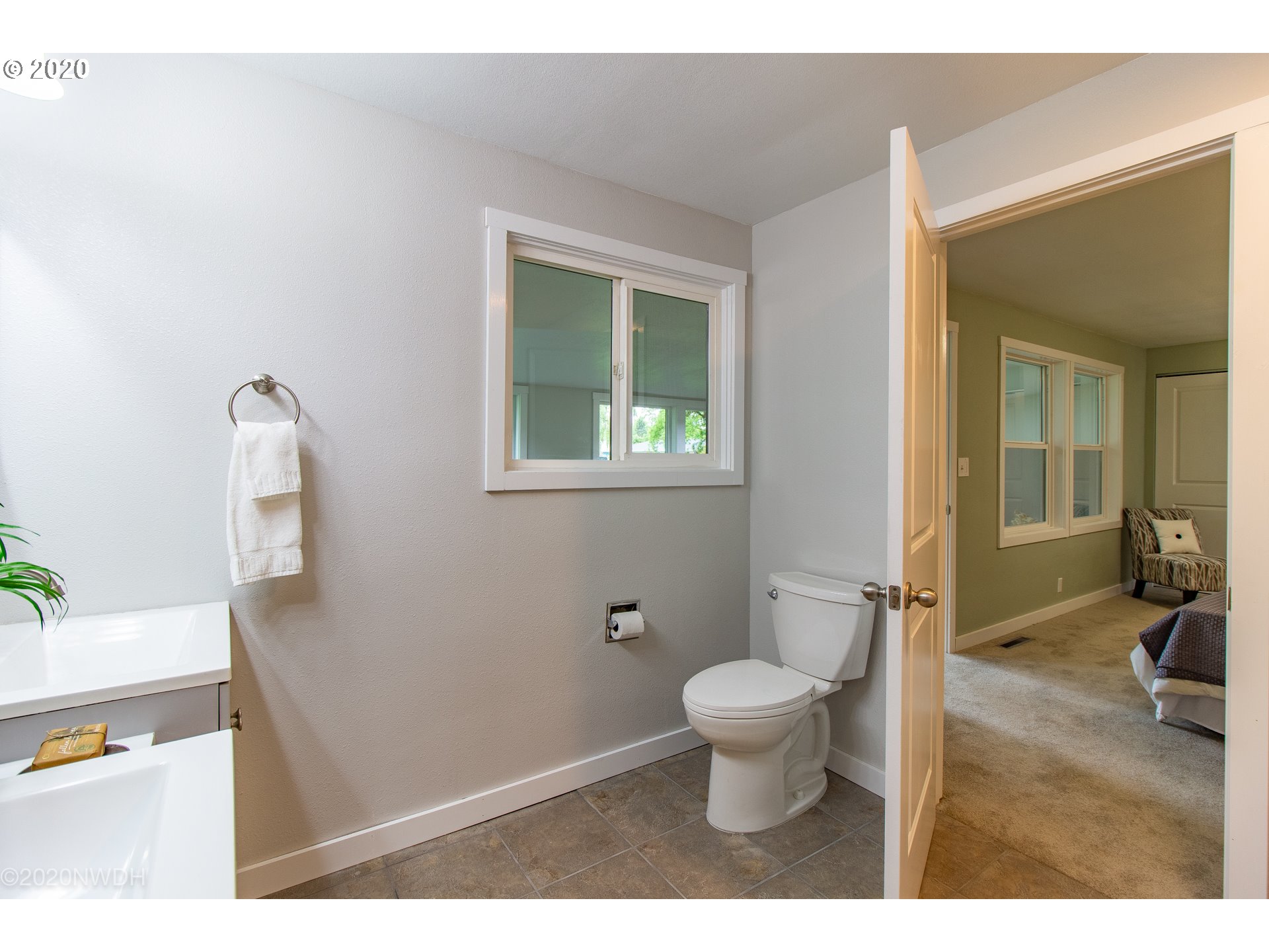 408 Maxwell Road Eugene, OR 97404 - Photo 26 of 32 Gallery Image 26