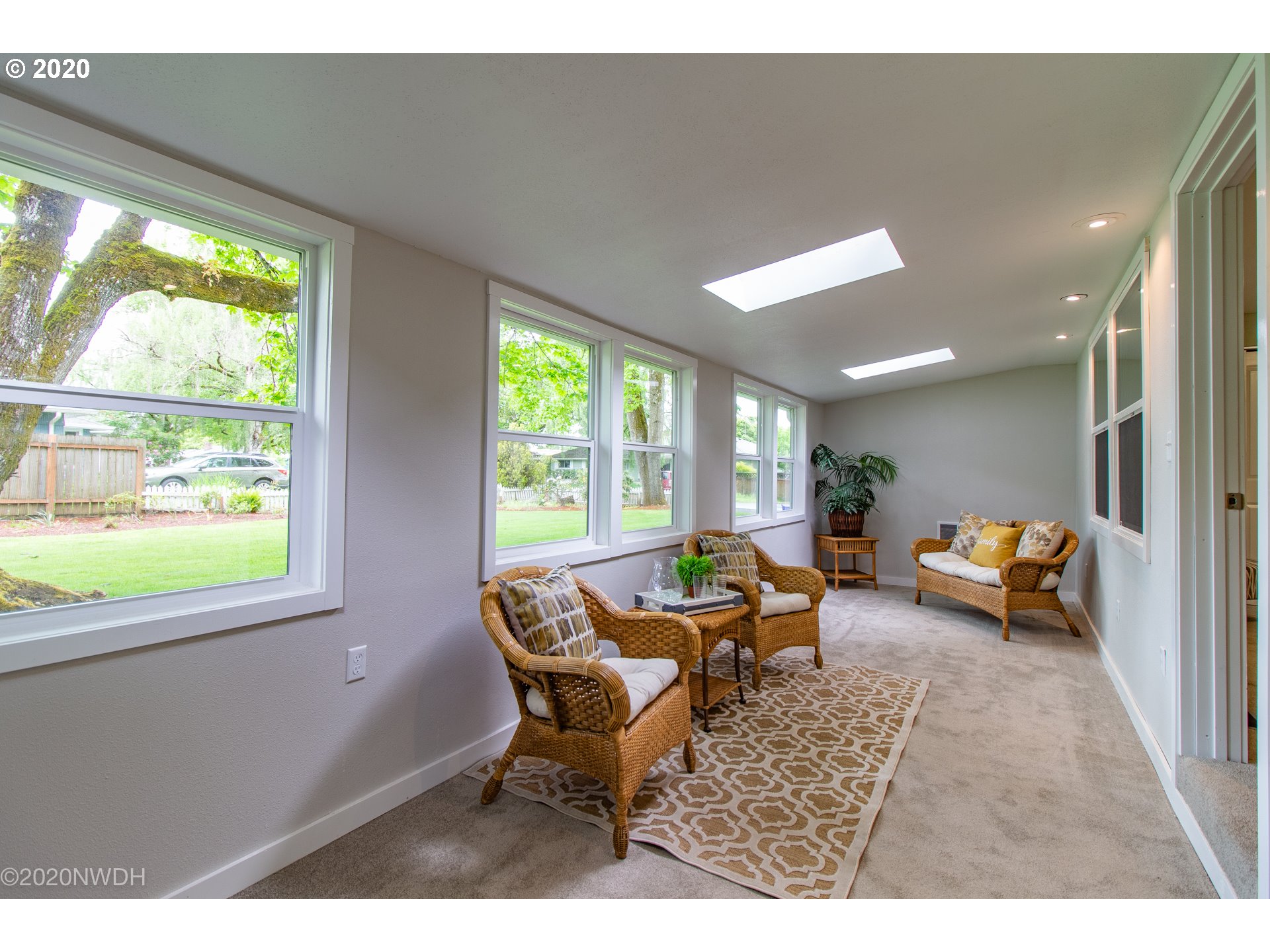 408 Maxwell Road Eugene, OR 97404 - Photo 27 of 32 Gallery Image 27
