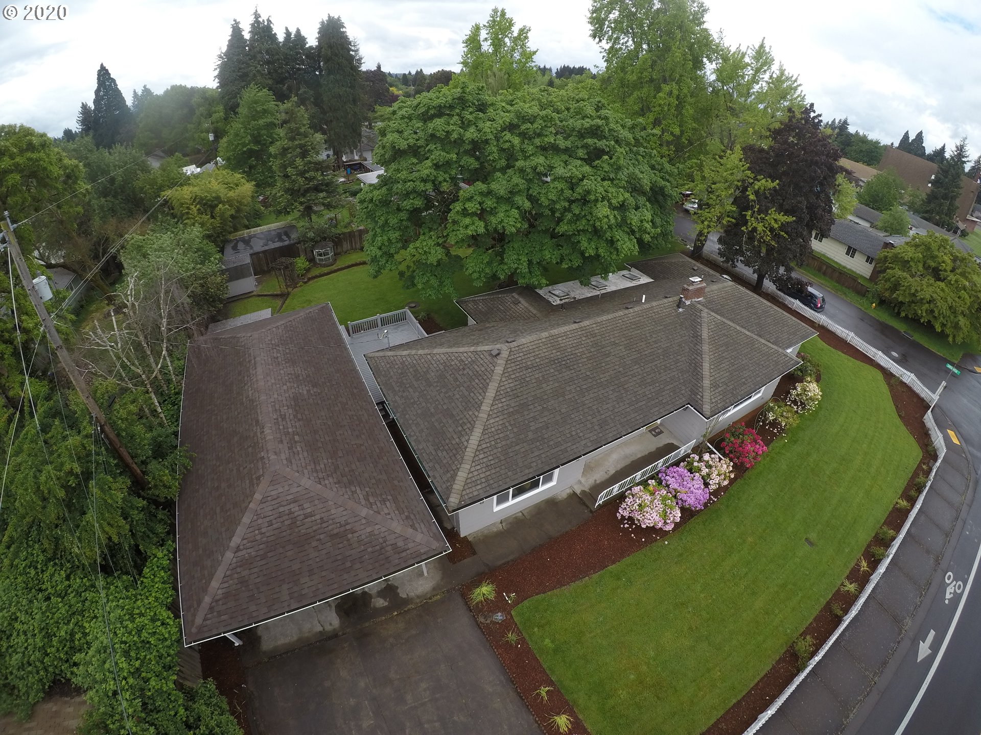 408 Maxwell Road Eugene, OR 97404 - Photo 4 of 32 Gallery Image 4