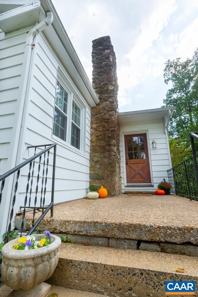 720 McIntire Road Charlottesville, VA 22902 - Photo 3 of 21 Gallery Image 3