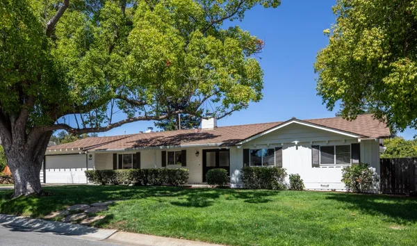 $4,298,000 | 841 Carnation Court, Los Altos, CA 94024