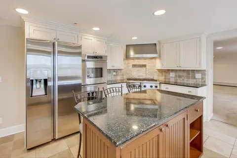 $675,000 | 205 Orchard Road, North Barrington, IL 60010