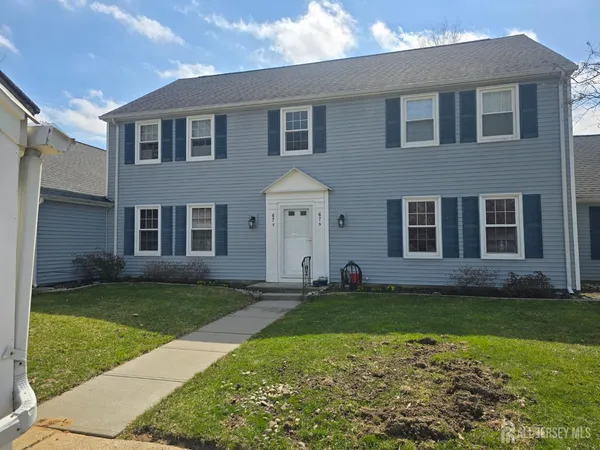$185,000 | 67 Amherst Lane, Unit B, Monroe Township, NJ 08831