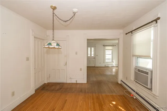 $299,900 | 114 South Park Street, Fayetteville, NY 13066