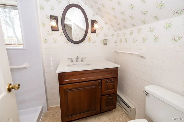 $299,900 | 114 South Park Street, Fayetteville, NY 13066