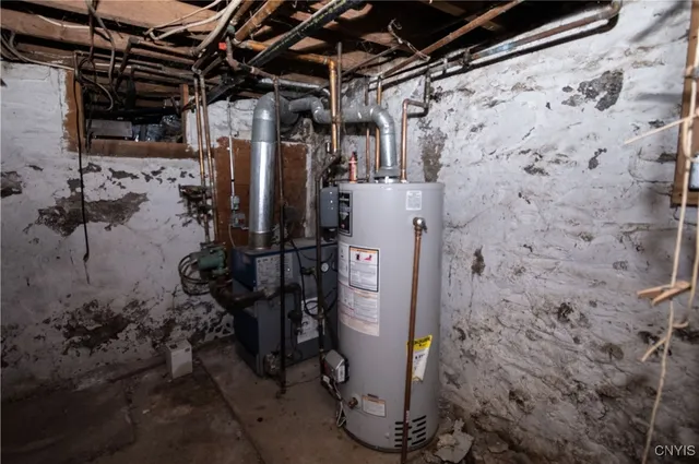 $299,900 | 114 South Park Street, Fayetteville, NY 13066