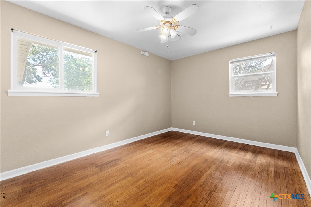 1301 West Lane Killeen, TX 76549 - Photo 12 of 26