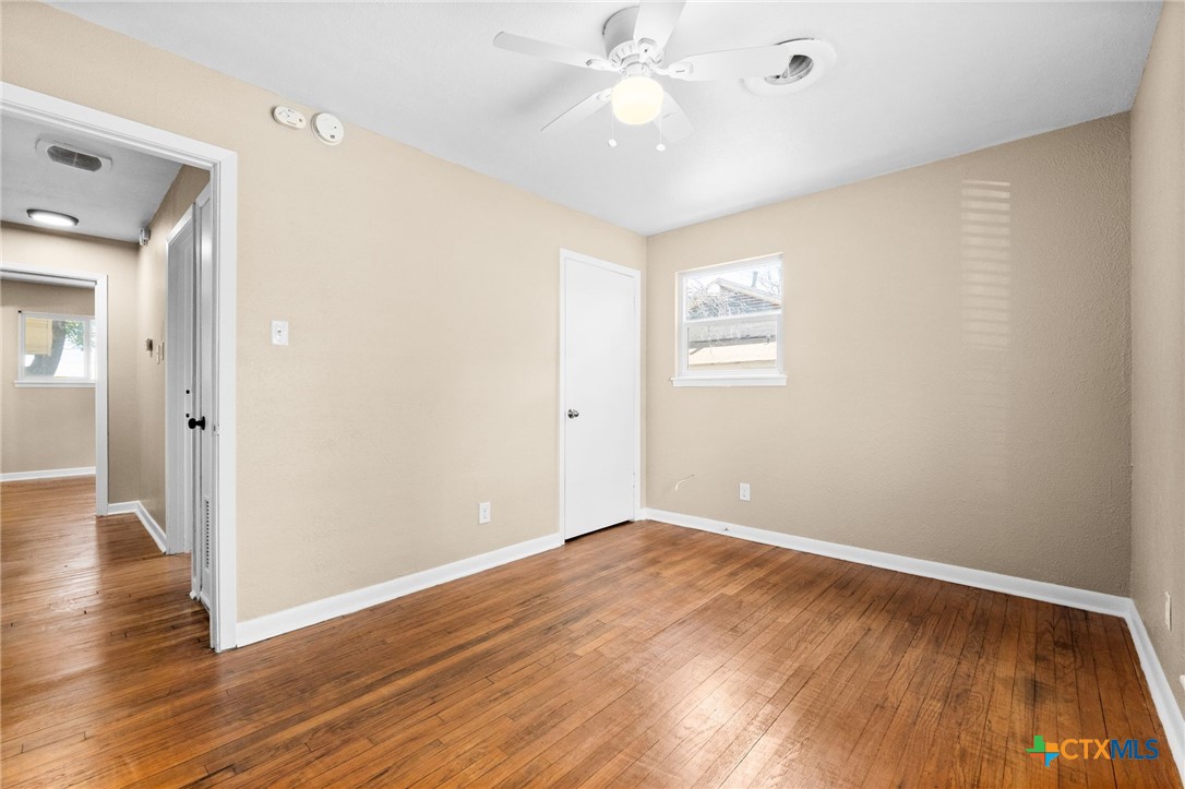 1301 West Lane Killeen, TX 76549 - Photo 21 of 26