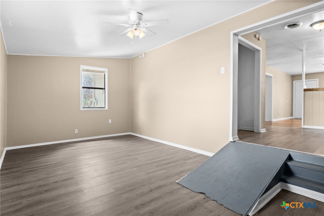 1301 West Lane Killeen, TX 76549 - Photo 10 of 26