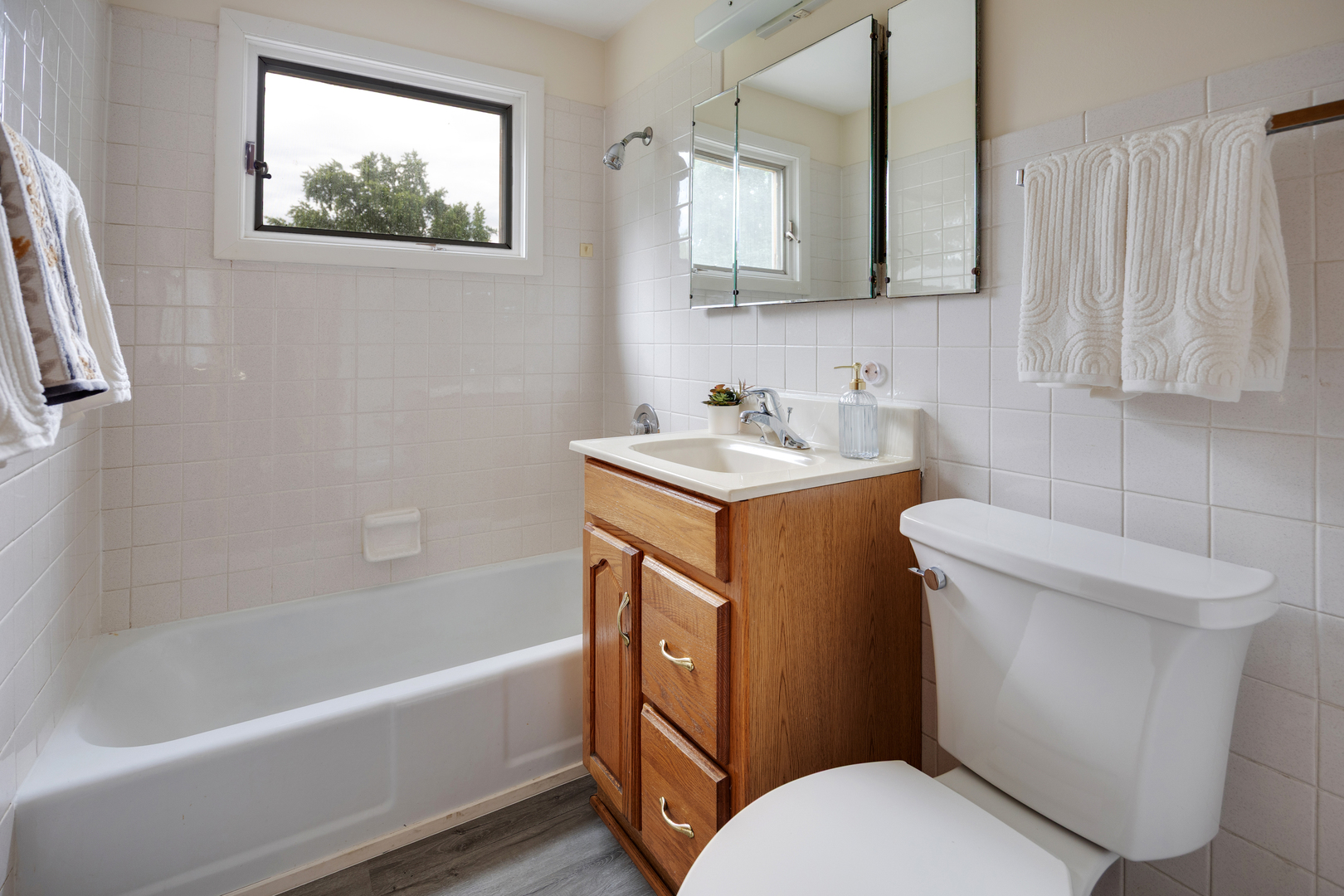 629 Inverness Road Lisle, IL 60532 - Photo 15 of 25 Gallery Image 15