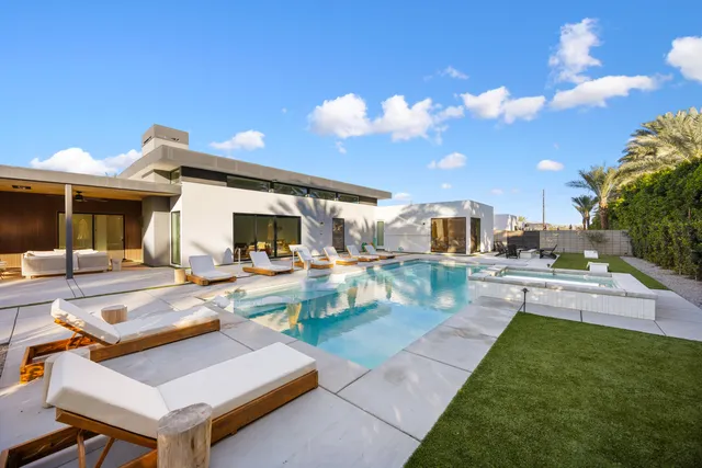 $4,184,900 | 80895 Kiwi Court, La Quinta, CA 92253