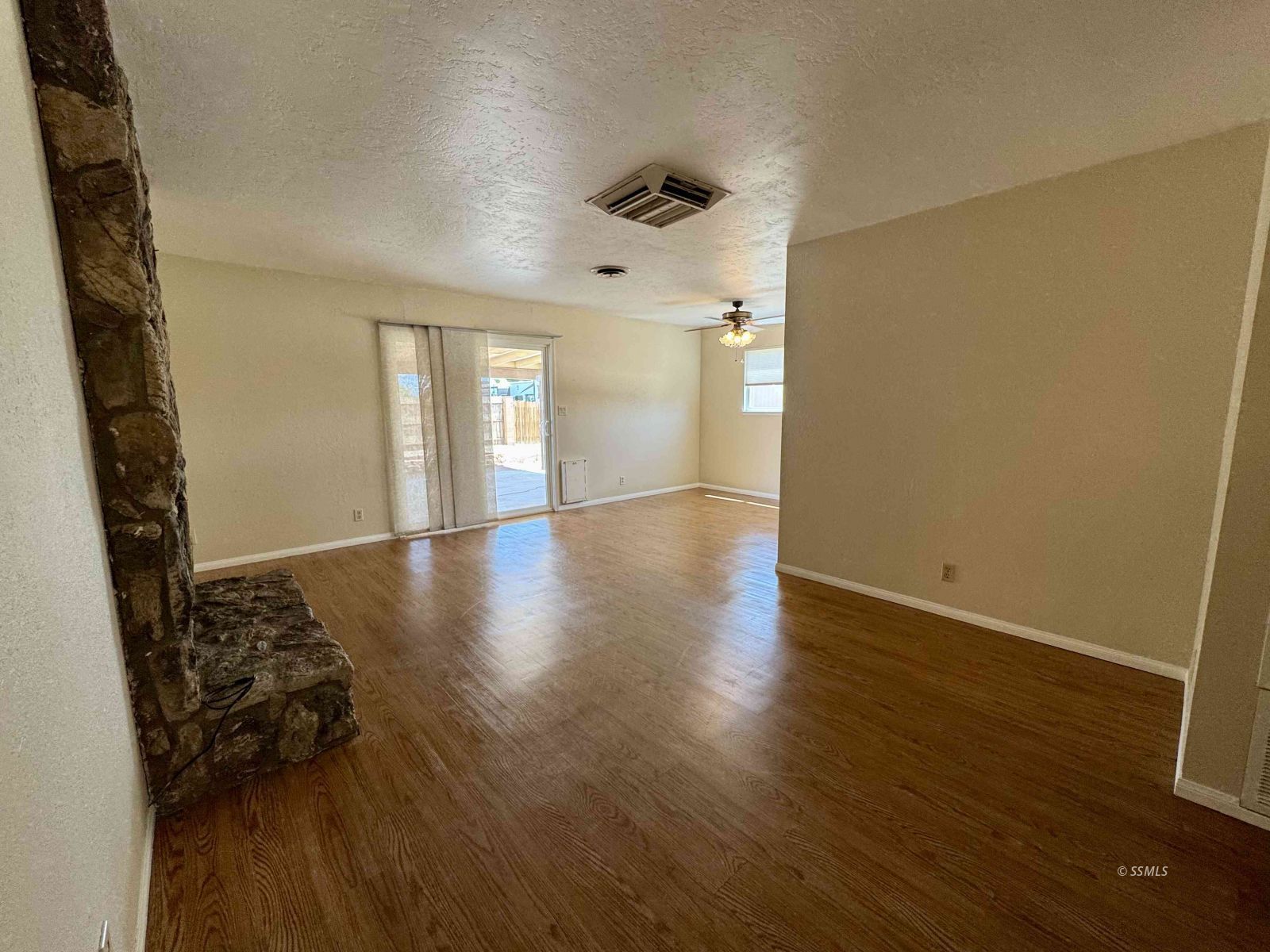 1144 West Coronado Avenue Ridgecrest, CA 93555 - Photo 16 of 33