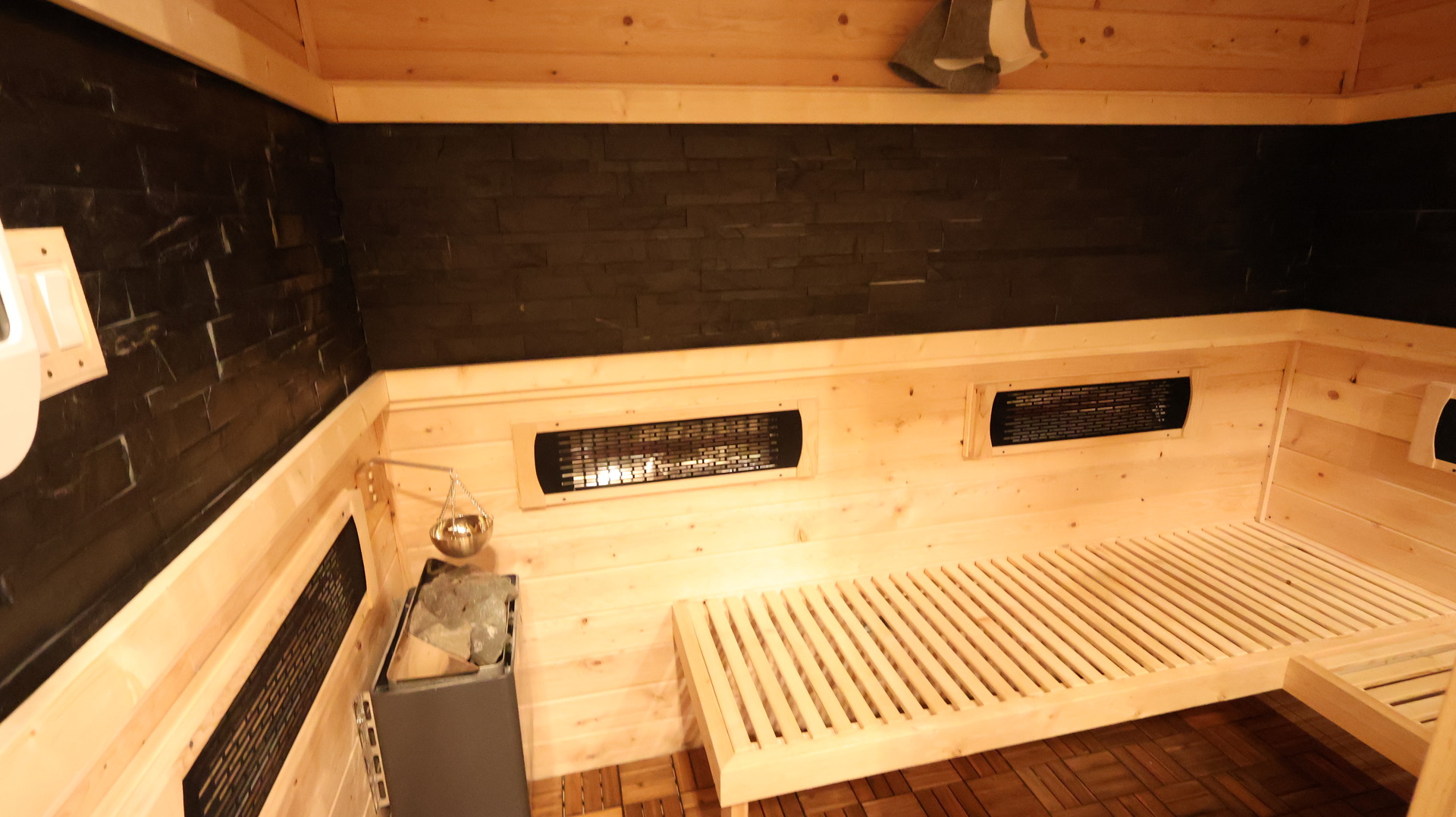 2221 Donegal Drive Darien, IL 60561 - Photo 38 of 62 a view of a balcony