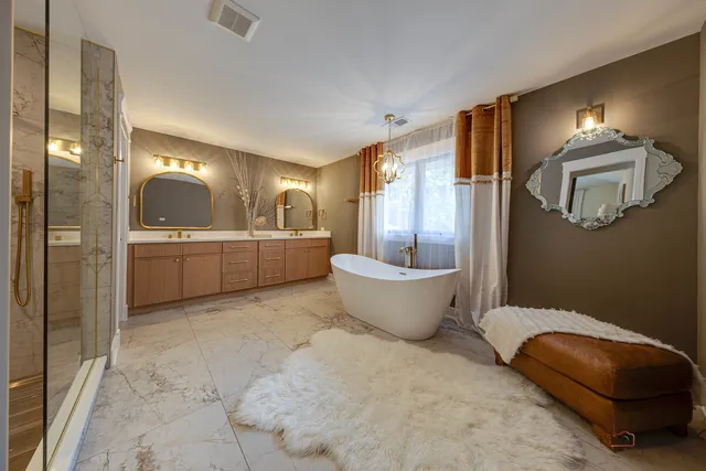 $1,488,000 | 2221 Donegal Drive, Darien, IL 60561