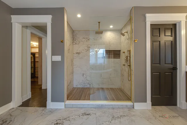 $1,488,000 | 2221 Donegal Drive, Darien, IL 60561