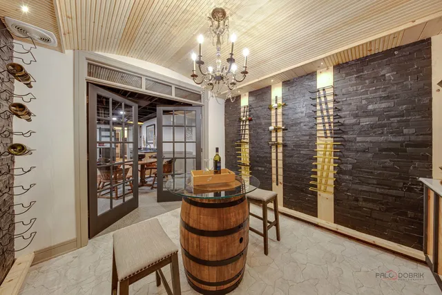 $1,488,000 | 2221 Donegal Drive, Darien, IL 60561