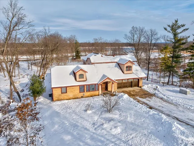 $825,000 | 10200 County Hwy Y, Mazomanie, WI 53560