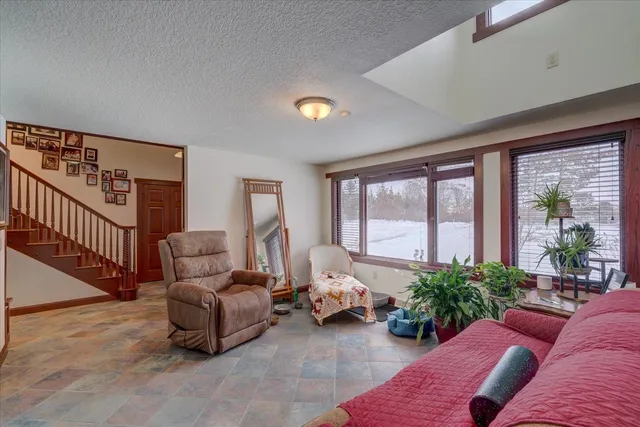 $825,000 | 10200 County Hwy Y, Mazomanie, WI 53560